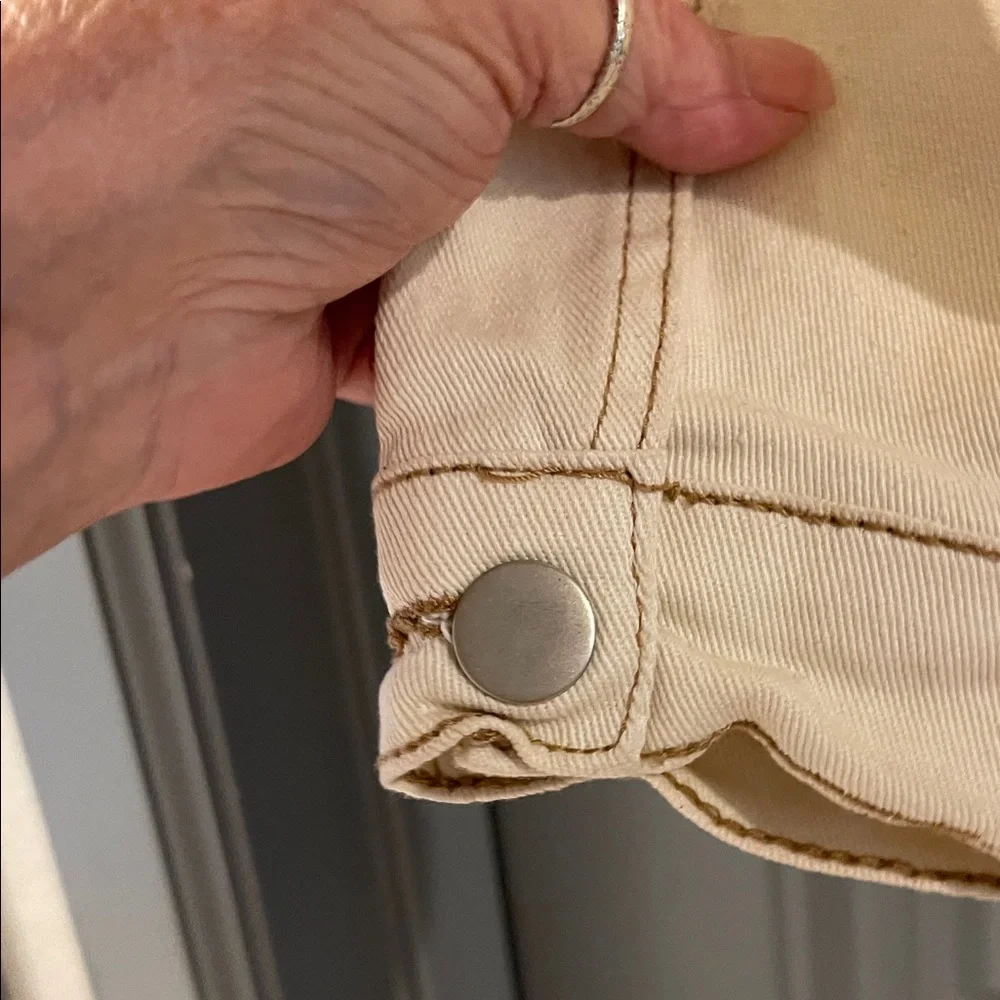 American Eagle Outfitters Light Tan Denim Jacket - Picture 12 of 12